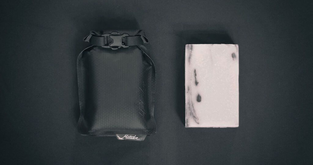 Matador FlatPak Soap Bar Case schwarz